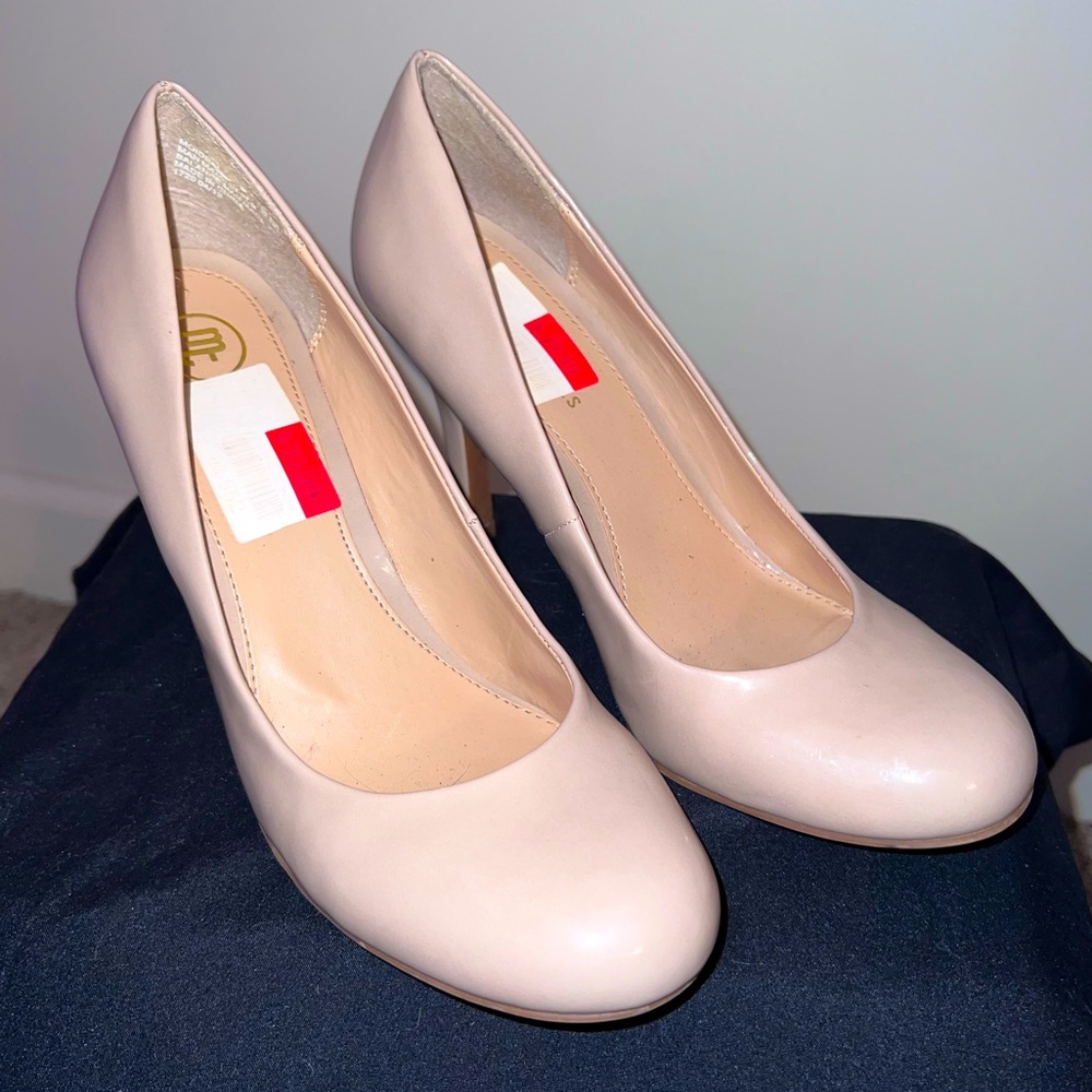 Tan Women’s Heel